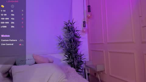 Emma online show from 02-06-26, 01:36