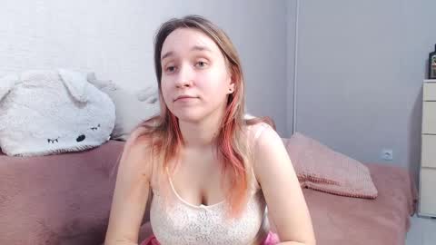 Lovely Hayley online show from 04-12-26, 09:42