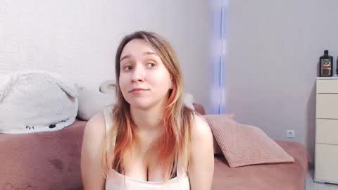 Lovely Hayley online show from 05-21-26, 08:49