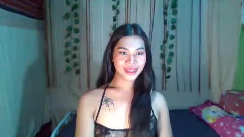 Snapshot of lovely_krizzy chatting on 11-25-25, 11:43 lovely_krizzy online show from 11-25-25, 11:43