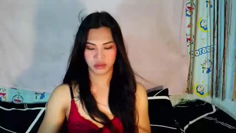 lovely_krizzy online show from 04-06-26, 10:27