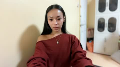 lovely_leah23 online show from 07-01-26, 05:56