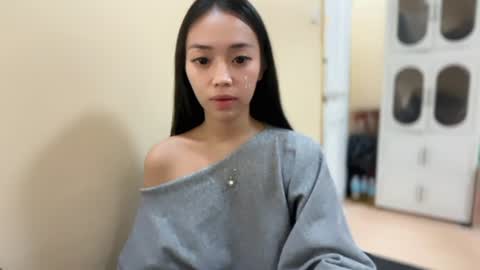 lovely_leah23 online show from 07-07-26, 07:09