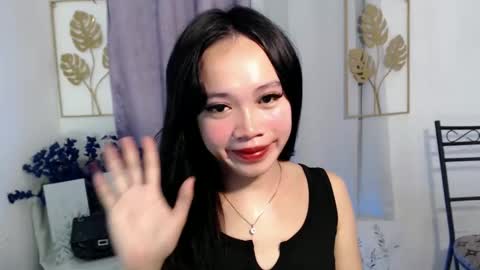 lovely_lianne online show from 04-12-26, 02:27