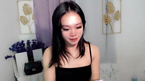 lovely_lianne online show from 04-19-26, 08:00
