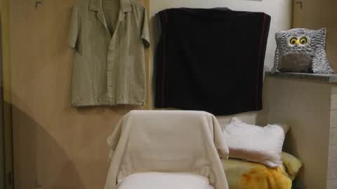 Snapshot of lovely_lou chatting on 09-15-25, 12:43 Lou online show from 09-15-25, 12:43