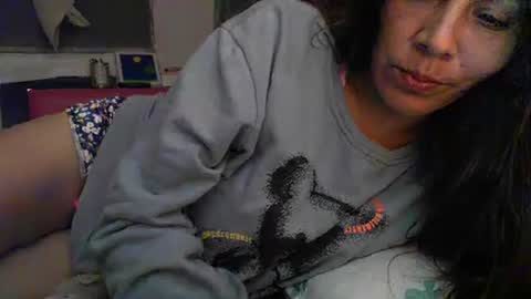 Snapshot of lovely_maia chatting on 11-14-25, 03:16 Maya online show from 11-14-25, 03:16