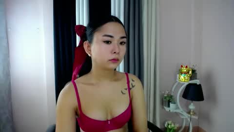 Snapshot of lovely_maria_x chatting on 02-23-25, 12:41 Maria online show from 02-23-25, 12:41