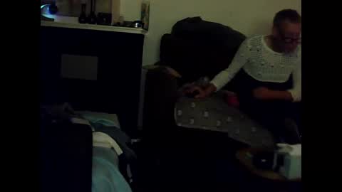 Snapshot of lovely_me165244 chatting on 11-18-25, 01:22 mooie man online show from 11-18-25, 01:22