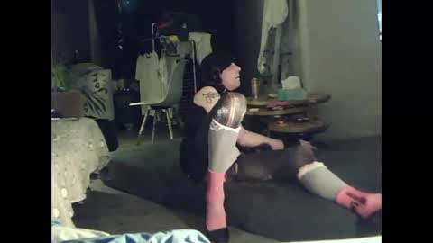 Snapshot of lovely_me165244 chatting on 12-18-25, 11:33 mooie man online show from 12-18-25, 11:33