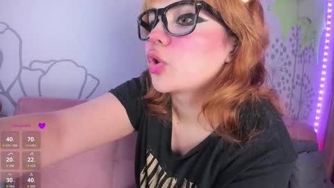 Snapshot of lovely_paris_01 chatting on 10-15-25, 07:08 Paris Rose online show from 10-15-25, 07:08