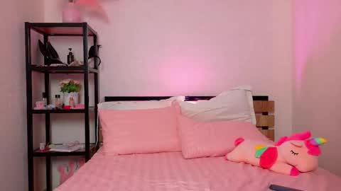 Lolly online show from 09-19-25, 01:40