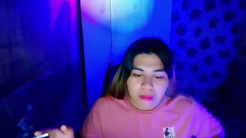 Snapshot of lovely_ricaxxx chatting on 10-14-25, 04:30 lovely_ricaxxx online show from 10-14-25, 04:30