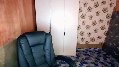 Snapshot of lovely_ricaxxx chatting on 10-17-25, 07:55 lovely_ricaxxx online show from 10-17-25, 07:55