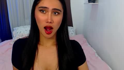 Snapshot of lovely_shan69 chatting on 12-16-25, 05:18 lovely_shan69 online show from 12-16-25, 05:18