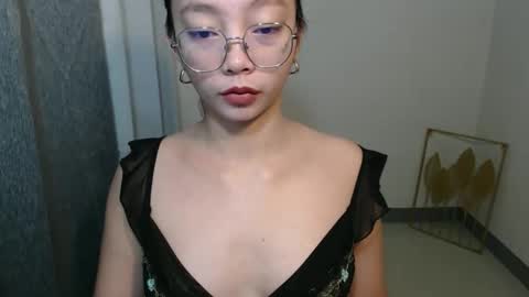 Snapshot of lovely_sweetiex chatting on 11-12-25, 12:44 call me Ann online show from 11-12-25, 12:44