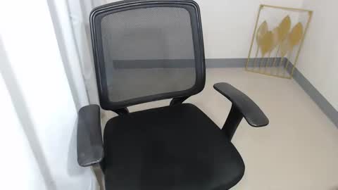 Snapshot of lovely_sweetiex chatting on 11-22-25, 08:41 call me Ann online show from 11-22-25, 08:41