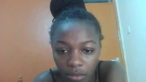 Lovely yvonne online show from 10-06-25, 08:50