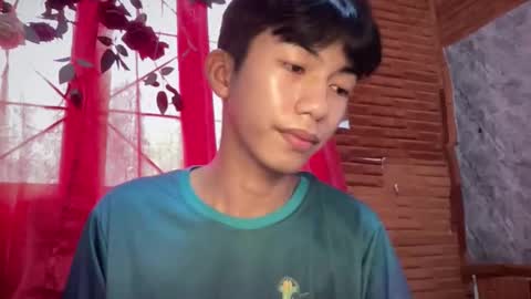 Snapshot of lovelyboy_jm chatting on 05-15-26, 11:01 lovelyboy_jm online show from 05-15-26, 11:01