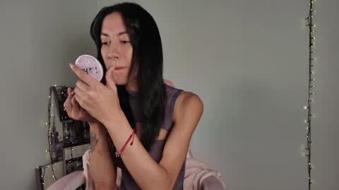 Snapshot of lovelycaroll chatting on 01-18-25, 08:10 lovelycaroll online show from 01-18-25, 08:10