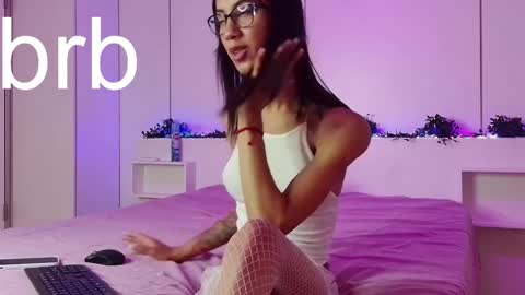 Snapshot of lovelycaroll chatting on 02-23-25, 12:27 lovelycaroll online show from 02-23-25, 12:27