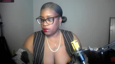 Lovely Enigma online show from 02-01-26, 04:00