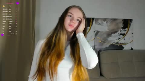 lovelygracee online show from 09-22-25, 05:15