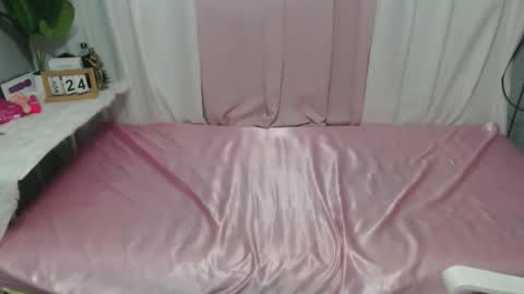 Snapshot of lovelyjasminx14 chatting on 11-26-25, 05:08 jasmin online show from 11-26-25, 05:08