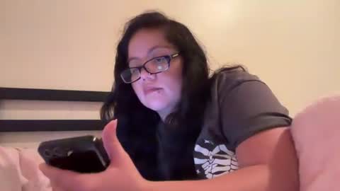 Snapshot of lovelykatiebabe chatting on 10-24-25, 01:13 lovelykatiebabe online show from 10-24-25, 01:13