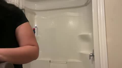 Snapshot of lovelykatiebabe chatting on 12-02-25, 05:30 lovelykatiebabe online show from 12-02-25, 05:30