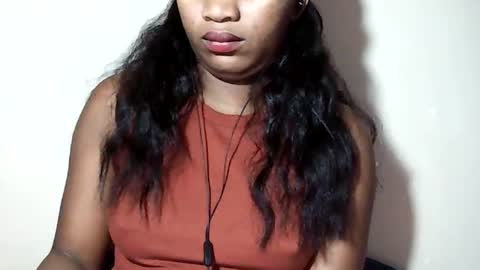 lovelylarra online show from 07-12-26, 08:49