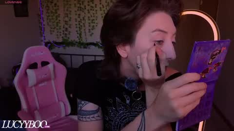 Snapshot of lovelylittlelucyy chatting on 05-31-26, 09:49 lovelylittlelucyy online show from 05-31-26, 09:49