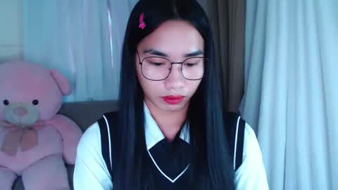 Snapshot of lovelymae18 chatting on 12-10-24, 04:13 lovelymae18 online show from 12-10-24, 04:13