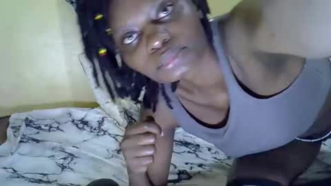 lovelymee2 online show from 12-04-25, 11:02