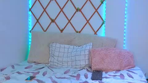Snapshot of lovelymoon_ chatting on 07-07-26, 11:31 lovelymoon_ online show from 07-07-26, 11:31