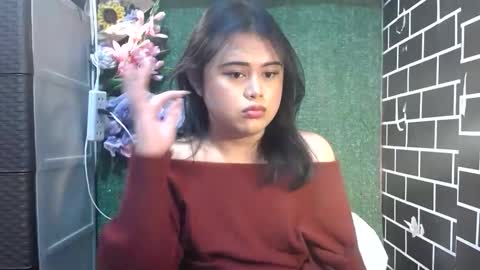 Snapshot of lovelypinaychubsx chatting on 10-23-25, 09:46 lovely online show from 10-23-25, 09:46