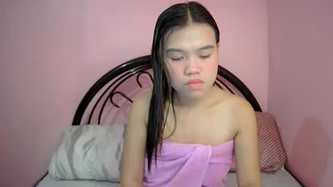 lovemae352295 online show from 02-05-25, 11:44
