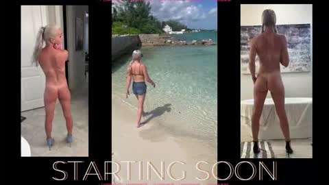 Snapshot of lovemoscarlett chatting on 10-31-25, 06:25 Scarlett online show from 10-31-25, 06:25