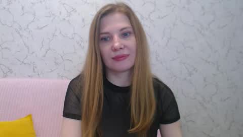 Snapshot of lovepeanutgirl chatting on 02-18-25, 11:22 Mary Love online show from 02-18-25, 11:22