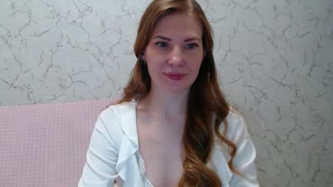 Snapshot of lovepeanutgirl chatting on 09-13-25, 03:23 Mary Love online show from 09-13-25, 03:23