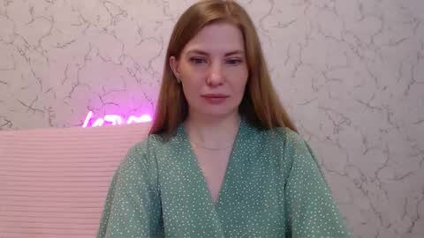 Snapshot of lovepeanutgirl chatting on 11-24-25, 03:45 Mary Love online show from 11-24-25, 03:45