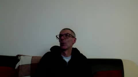 lovepvcearly50s online show from 10-28-25, 08:00