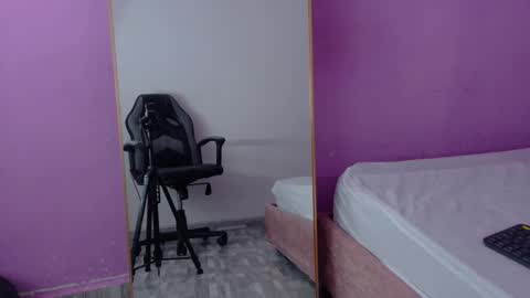 L O V E  online show from 03-18-26, 11:35