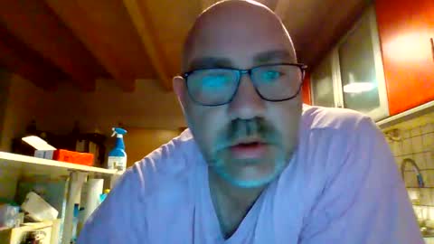 Snapshot of lover010983 chatting on 09-16-25, 05:08 lover010983 online show from 09-16-25, 05:08