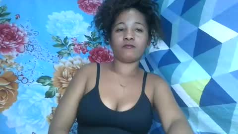 Snapshot of loverande chatting on 06-15-26, 06:32 loverande online show from 06-15-26, 06:32