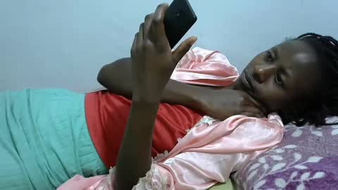 lovergal222 online show from 02-17-25, 08:15