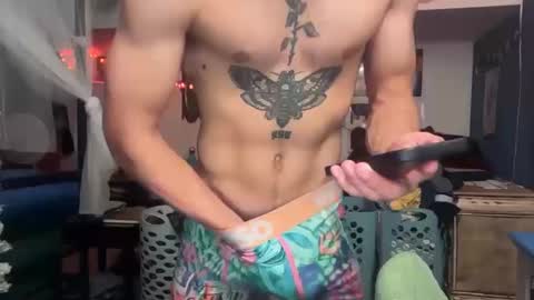 Snapshot of loverrboyy999 chatting on 10-16-25, 08:37 Zane online show from 10-16-25, 08:37