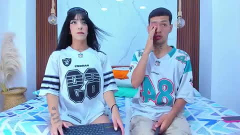 sofia and bryan online show from 11-18-25, 08:57