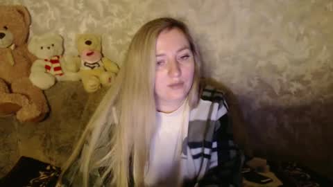 Snapshot of lovesrebecca chatting on 02-24-25, 10:25 LovesRebecca online show from 02-24-25, 10:25