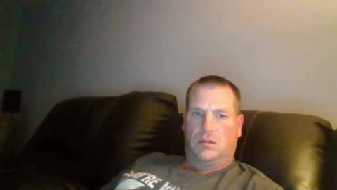 Snapshot of lovetocum37 chatting on 11-17-25, 03:01 lovetocum37 online show from 11-17-25, 03:01